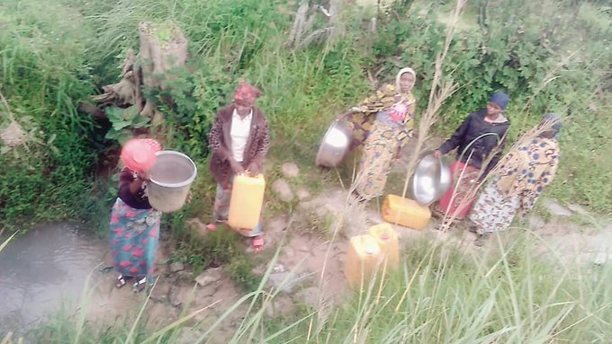 EmmajesticSDG's tweet photo. Help #LablekCommunity they're suffering from lack of clean and drinkable water,by helping they get a source of water you help the generation unborn.
@POTUS 
@USinNigeria @USCDCNIGERIA @USAIDWestAfrica @VP 

#WorldWaterDay2021 https://t.co/2iVz45XMMt