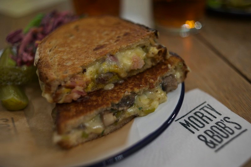 AllConsumedPod's tweet photo. Latest episode of @AllConsumedPod features @DineHard and @tikichris chatting with @eljwestman and @Alli_E_Williams about a favourite foodie treat, lockdown or anytime: #sandwiches! https://t.co/rUWR7qmrum #AllConsumedPod #podcast https://t.co/Cu0lRfAt2T