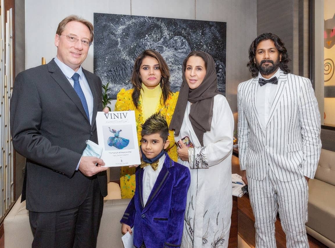 DQliving's tweet photo. "The Triumph of Fingerpaintings" Halves, Swirls &amp; Splashes, a unique exhibition of ViniV @FingerViniv was launched at Acoustic Tea Lounge &amp; Art Gallery, Riyadh on March 16. 

The first visitors were Indian Ambassador H.E. Dr. Ausaf Sayeed and French Ambassador H.E Ludovic Pouille https://t.co/HQmXpVK2X3