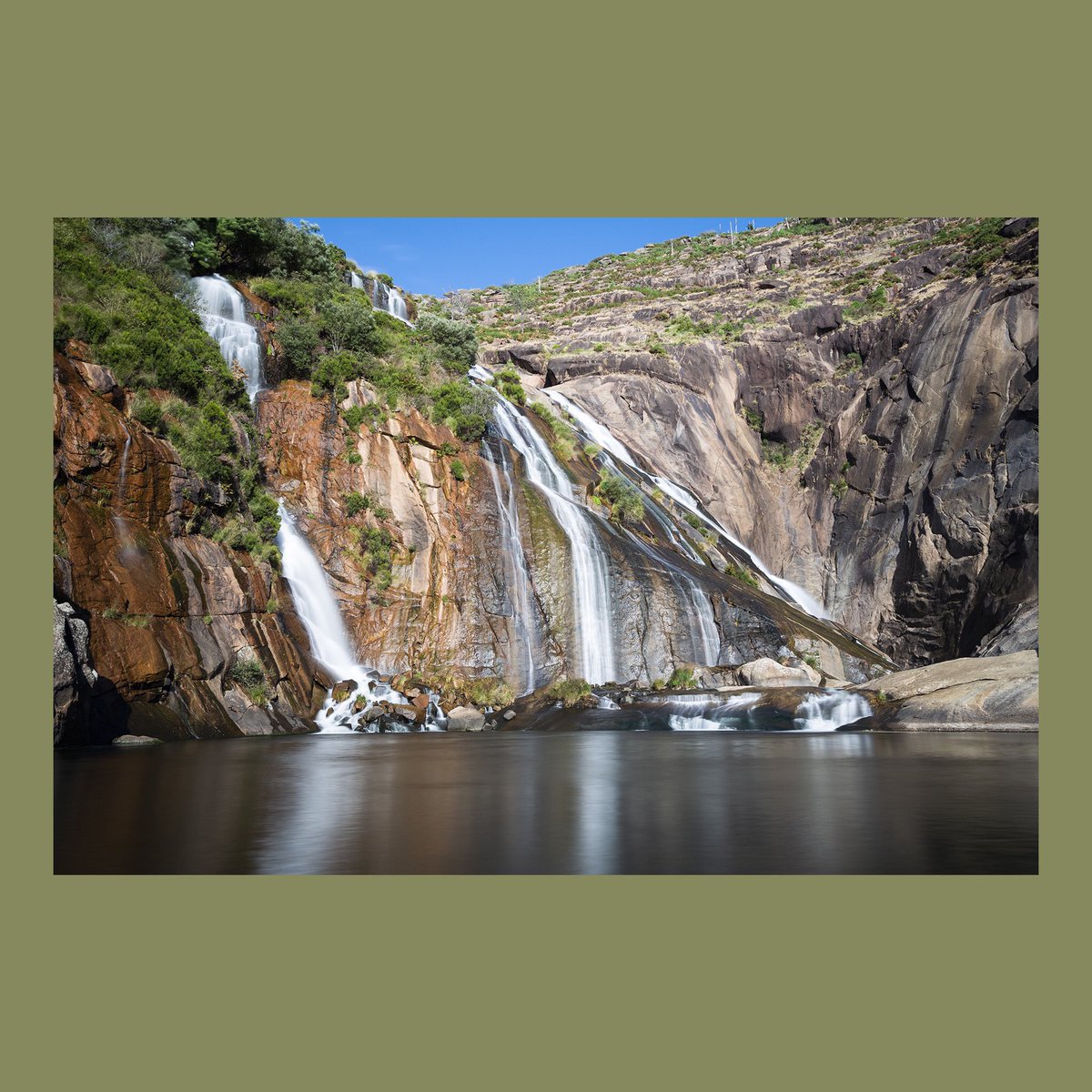 Pocket__Study's tweet photo. Cascada de Ézaro
#PocketStudio #fotografia #photography #photo #pics #picture #pictures #art #arte #beautiful #instagood #picoftheday #all_shots #exposure #composition #focus #capture #sinfiltros #instantes_fotograficos #thebest_capture #insta_pick #cascada #watherfall https://t.co/f4iz5qg7B8