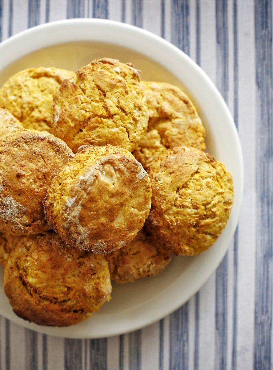 KitchenTitbits's tweet photo. Recipe of the week: Butternut squash and feta scones

Scones are great, not just for afternoon tea, but also for lunch or snack. These butternut squash and feta scones make for a savoury change and a way of getting another veg into us and our children. 

https://t.co/8yzL8B6FAG https://t.co/aftAXDE89A