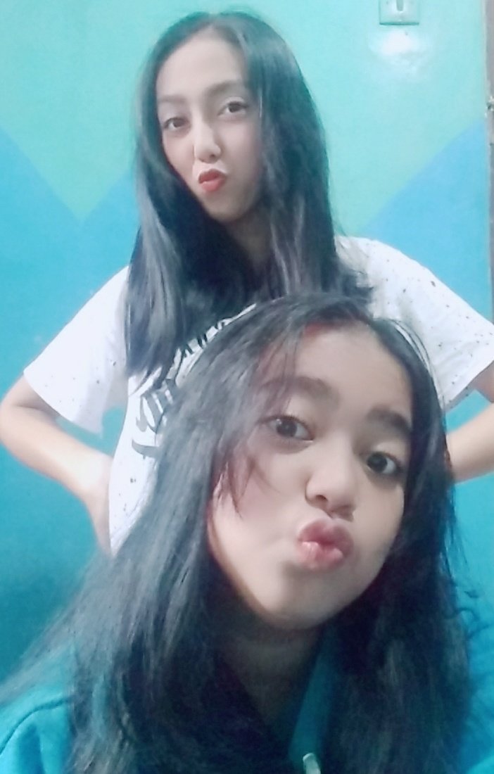 Nana80634864's tweet photo. With chim aunty 🐣 @Chimchi47358721
@geonu___
#GeonuggetsSelcaDay
#StayWithGeonu https://t.co/qLmw1SOguI