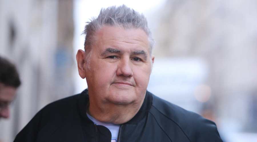 K0lapsy's tweet image. #PierreMenesOut

Gros porc.                Pareil.