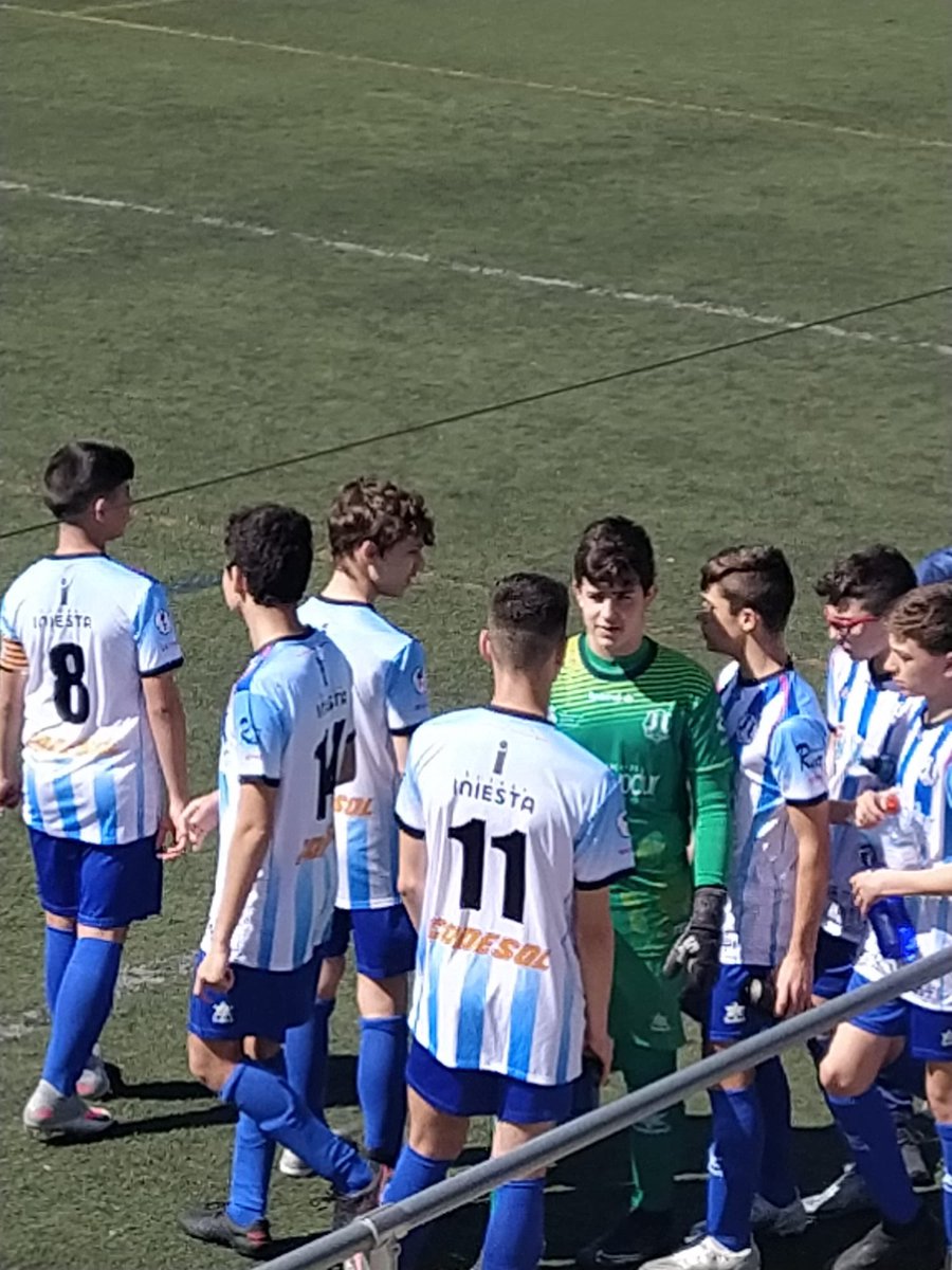 ivanaza78's tweet photo. Que ganas teniamos 🥳⚽️
Resumen semanal familiar:
Peques - Benjamin F 6 vs St Vicenç 2
Iker - Infantil A 4 vs At. Sant Just 0
Yo - Alevin C 6 vs Diagonal 2
At. Vilafranca 1 vs Infantil B 1
#finderedondo #todossumamos #seguimos #hastaquenosdejen https://t.co/XIaK8UnWT6