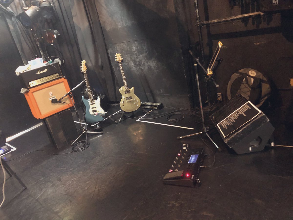 mei_Gt1125's tweet photo. ふくつしい...デジタルとアナログの融合ギター...
使用機材は下記↓
#Guardian @tkw_guardian #fender @Fender_Official #PRS @KID_PRS  #Marshall @Marshall_Japan #Orange @OrangeAmps #Helix @line6japan #xvive @Xvive_JP #procable @procablejp https://t.co/Nql5TJU9OO