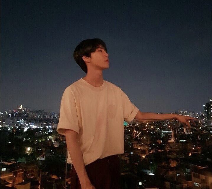 DoieInjunnie's tweet photo. Doyoung x Reader Social Media AU

Y/N just wanted to get through college even if meant never getting noticed by her crush, Doyoung, but when she has to help one of Jeno’s friends on an assignment for school, she’s surprised to find out it’s Doyoung himself. https://t.co/PbCPZDn5wX