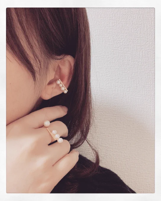 凪さんのキャンバスプリントお迎えしました…!アクセサリーも可愛かったので指輪とイヤーカフも 