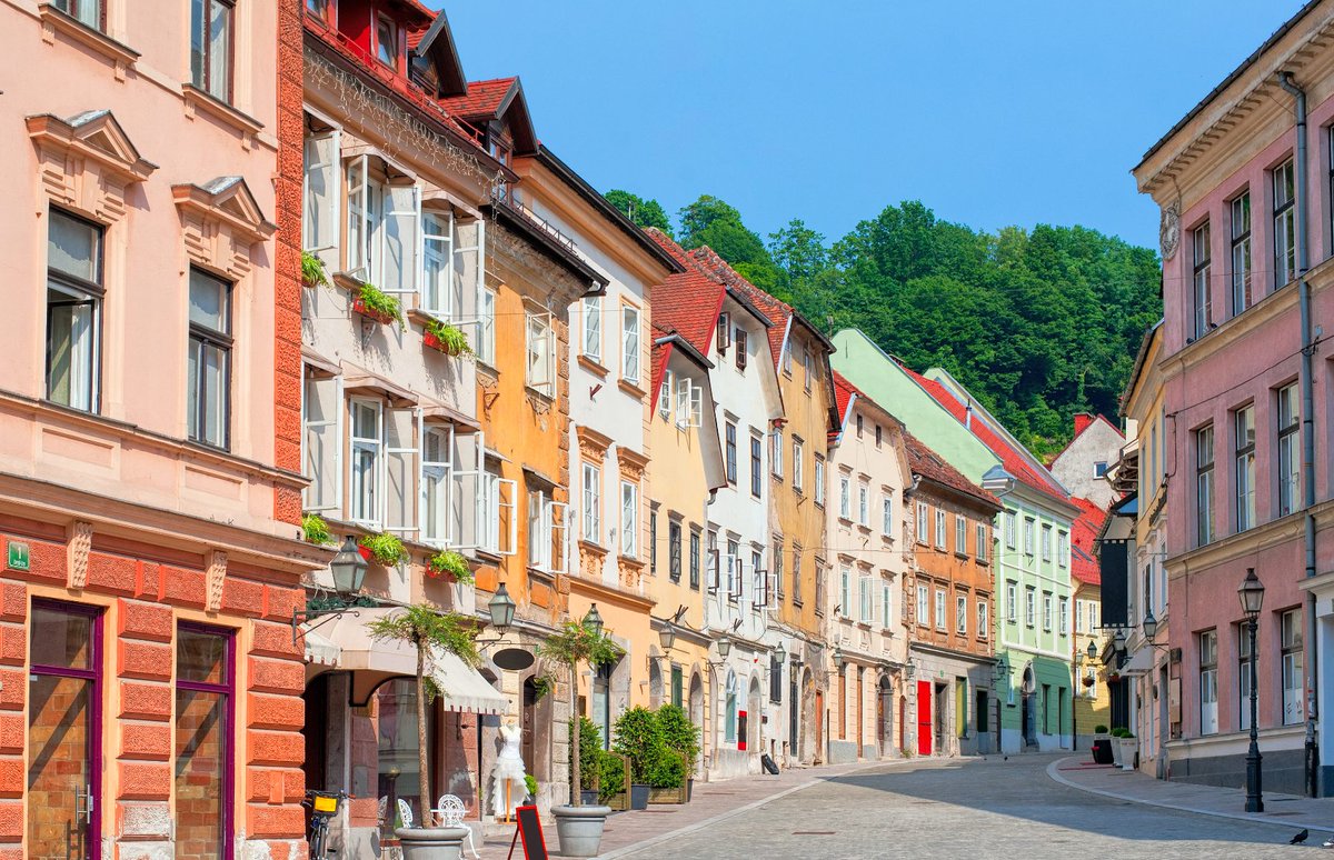 visitljubljana's tweet photo. "#Slovenia's pretty capital has charm and intrigue in abundance, and is begging to be visited when travel is back on the cards." Here's top things to do, where to stay and what to eat in #Ljubljana according to @loveEXPLORING. More: https://t.co/eQvGFt8o5L. https://t.co/UvE6BmQc71