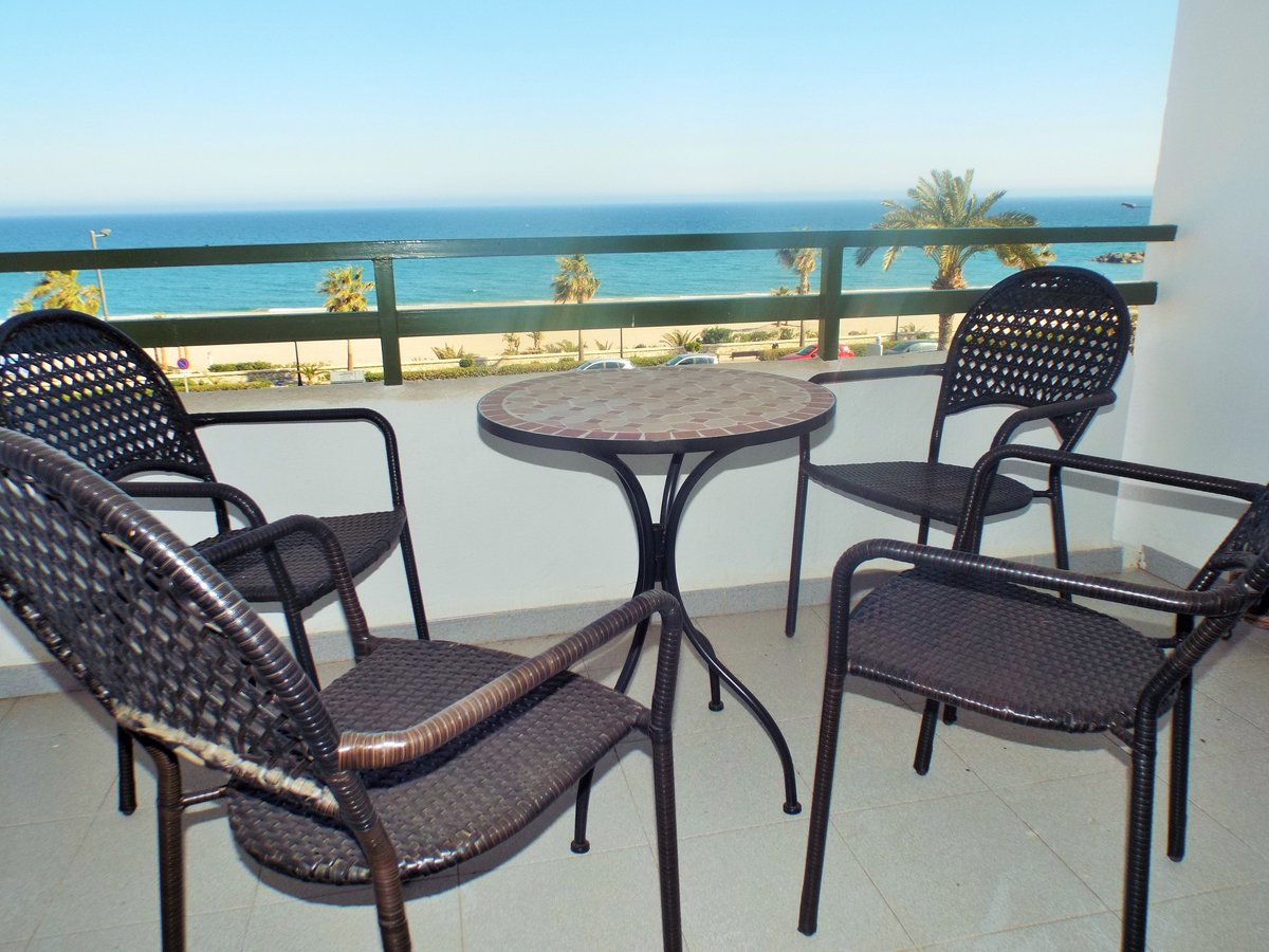blueseavillas's tweet photo. REDUCED in price / Precio REDUCIDO!
ONLY/SOLO 119.500€
BSV-1151 MOJACAR PLAYA
Front line 2 bed, 1 bath apartment, just  a short walk from the promenade.  
Un apartamento en primer liñea, de 2 dormitorios, 1 cuarto de baño, y solo unos pasos al promenade.
https://t.co/VlbKLAstnE https://t.co/gpqKLI4nER
