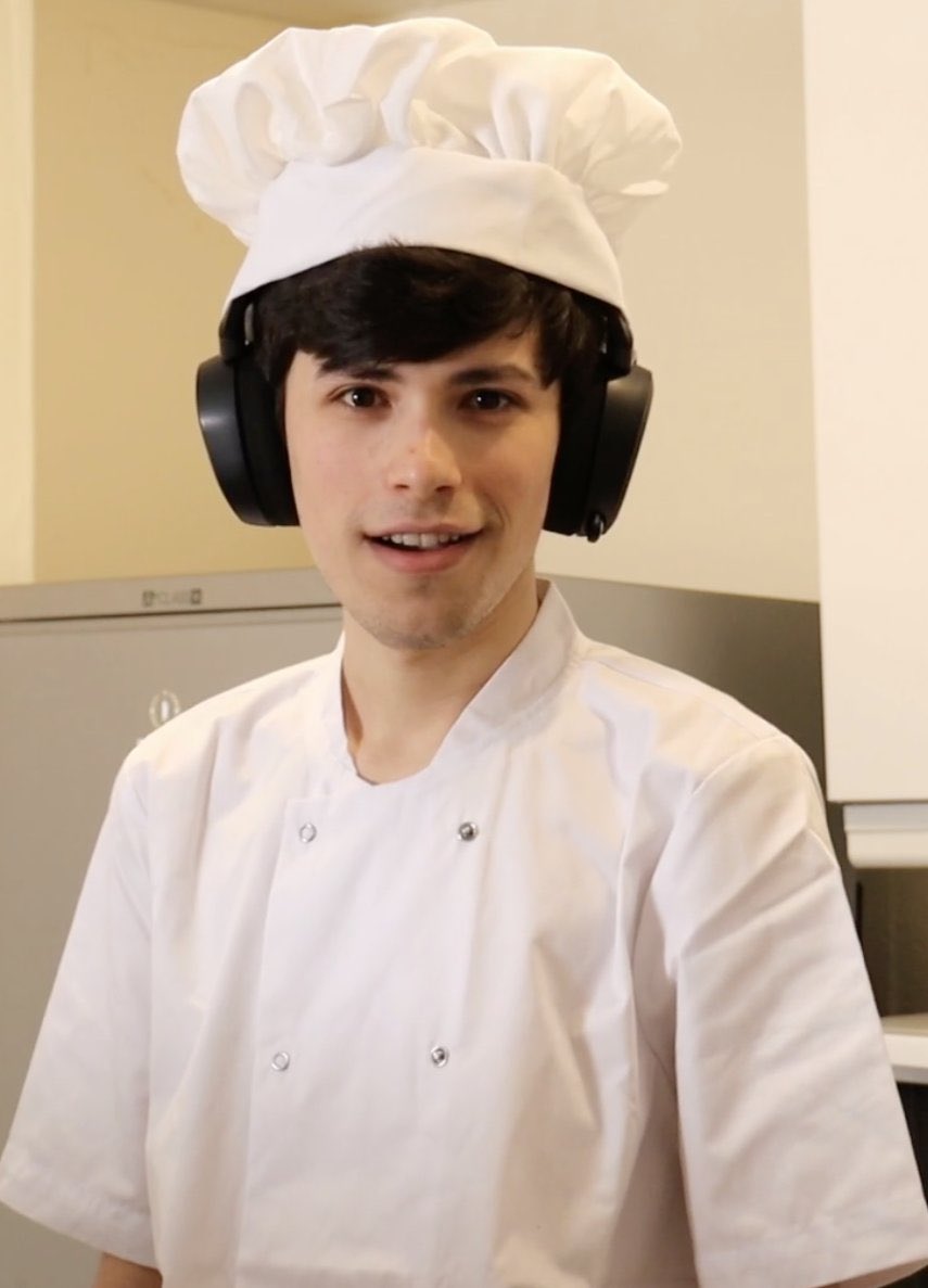 prokopyah's tweet photo. #chefgeorge #GEORGENOTFOUND https://t.co/gxg6WxLZj4