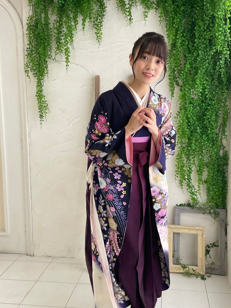 M_M_information's tweet photo. 【#宮田愛萌 ブログ更新3/22】
『4年前に咲いた桜、今雨に濡れながら舞う』

大学卒業について

袴は成人式で来ていた着物ですね！
國學院大学なのはかなり有名でしたが公言されたのは初めてですね。愛が素敵です！

 https://t.co/n9qbgX5y6q https://t.co/PKjpgZAxHa