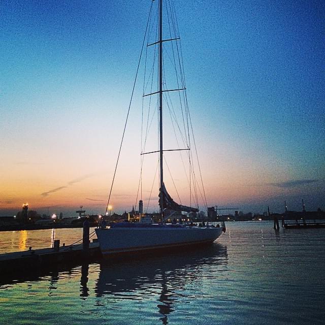 rominvenice's tweet photo. A #venezia infuriano le polemiche attorno all’#isoladellacertosa! #parcopubblico e #marinaresort possono convivere? https://t.co/WbfVyEUu4k