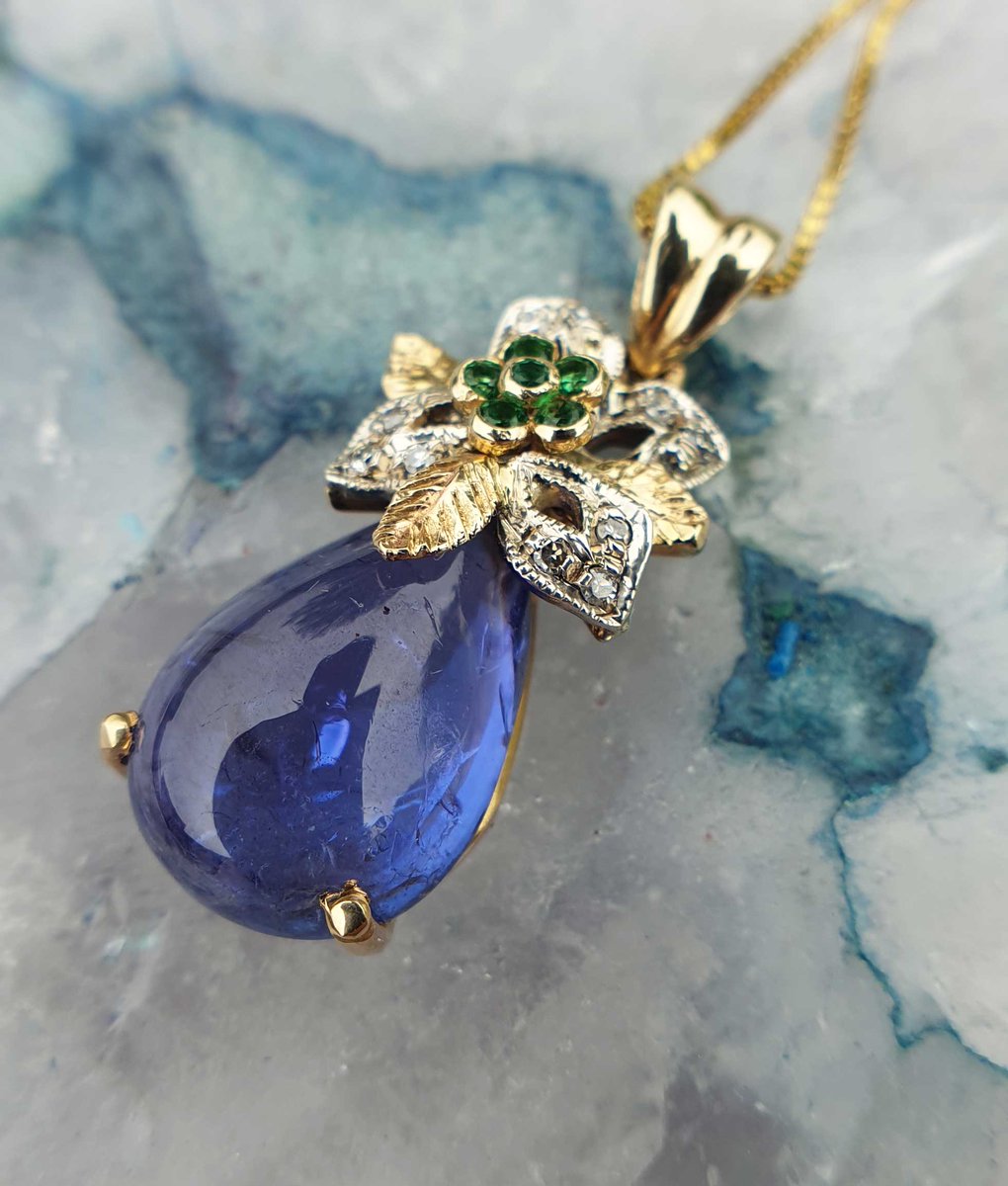 chainsofgolduk's tweet image. Monday Blues💙
chainsofgold.co.uk/buy/necklaces-…