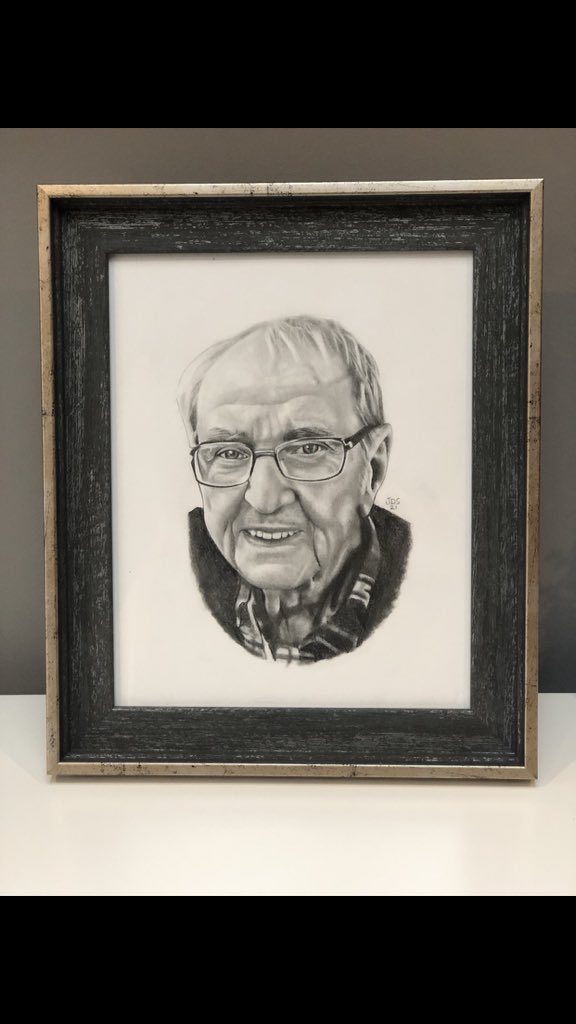DeanSykestattoo's tweet photo. Drawn In memory of Arthur on behalf of Catherine for James. #portrait #portraitart #portraitartist #pencilportrait #graphiteportrait #graphitesketch #graphitemasters #derwentpencils #art #artistsupport #pencildrawing https://t.co/VZsxfn7NBm