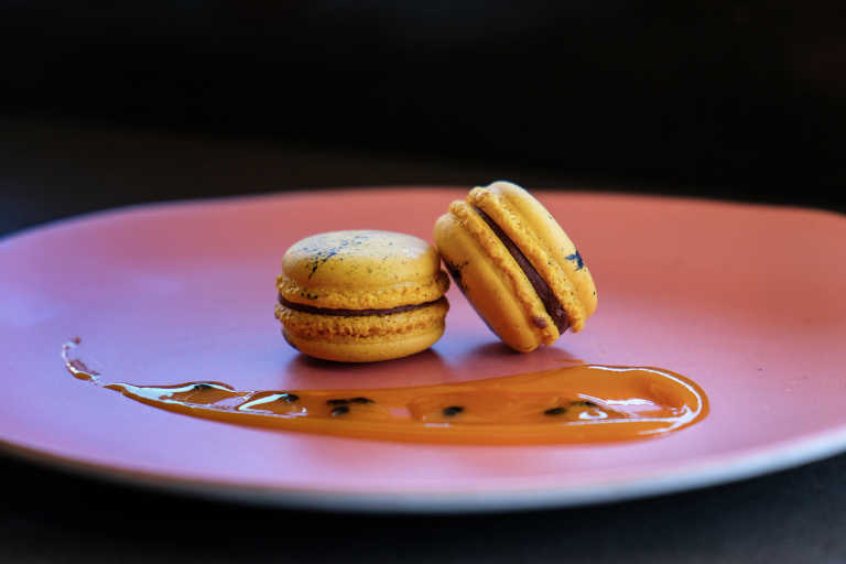 CapelliLaVita1's tweet photo. Our Couture Macarons are all handcrafted in our Atelier to make this fabulous culinary art ready to be enjoyed in our café or to pick up at our Pâtisserie Boutique. Coco Safar #capellilavita #savourlavita #macaronmonday #macaronstower #macaronslove #macaronsmadewithlove https://t.co/ZgIzIPo7rv