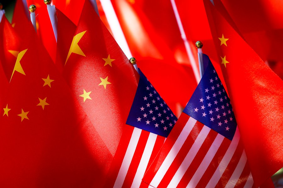 azraisakovic's tweet photo. Weaponizing the Web | The disruptive rise of English nationalism | U.S. Military Forces in FY 2021 | South China Sea dispute | Biden’s global, muscular liberalism | Guerre et Paix, par Giorgio Agamben | Your Monday Briefing #AzraFiles https://t.co/ZypLiQVtHn https://t.co/zpSwRbg5Zx