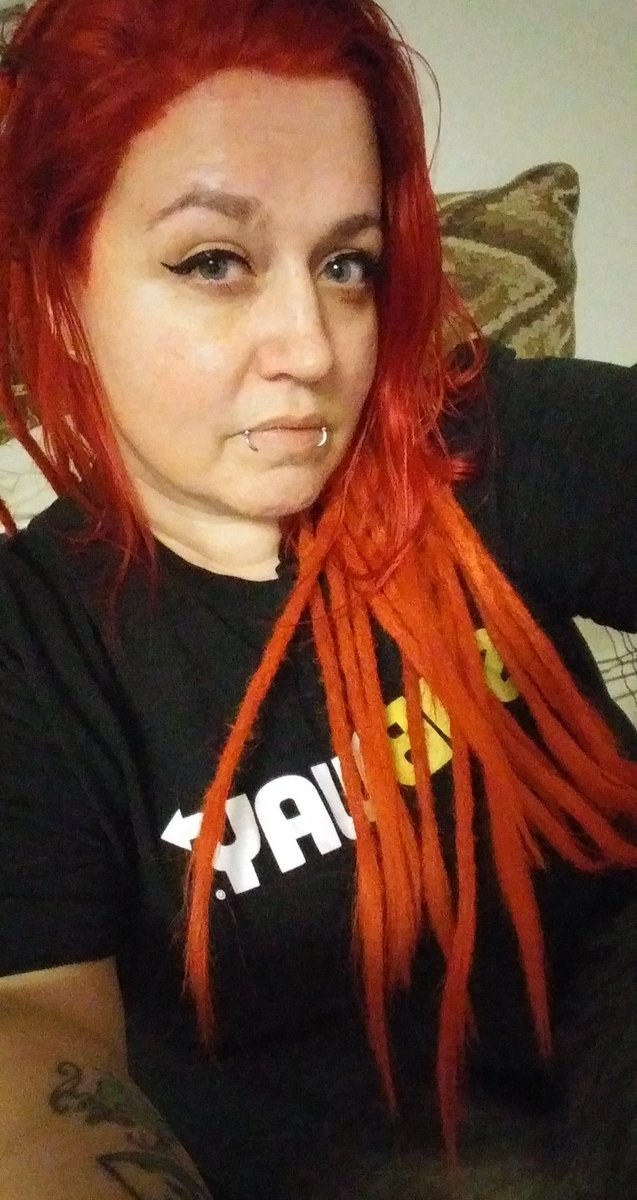 adams_sher's tweet photo. Off to my wenchery early as fk...but damn im gonna make it look good today💋 #daddyslilone #reddreadhead #perfecteyeliner #sandwichwench #sigh #anotherday https://t.co/aVb82T9p4d