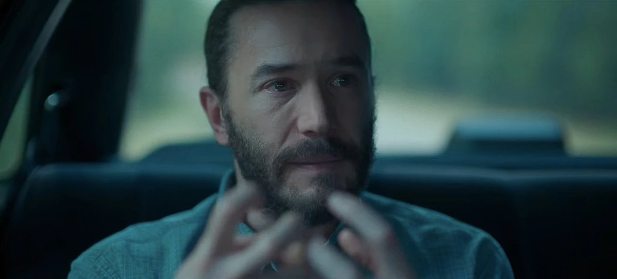 RotoVinilo's tweet photo. En televisión #TheCrown sigue arrasando y se mantiene como favorita de cara a los próximos Emmys. Ted Lasso se impuso en comedia y nueva serie, mientras Ozark se lleva el premio a mejor episodio en drama. https://t.co/5UeJWlJVci