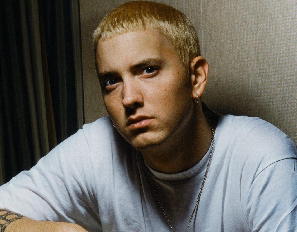 RECORD"The Eminem Show" d’Eminem vient de devenir le premier albu...