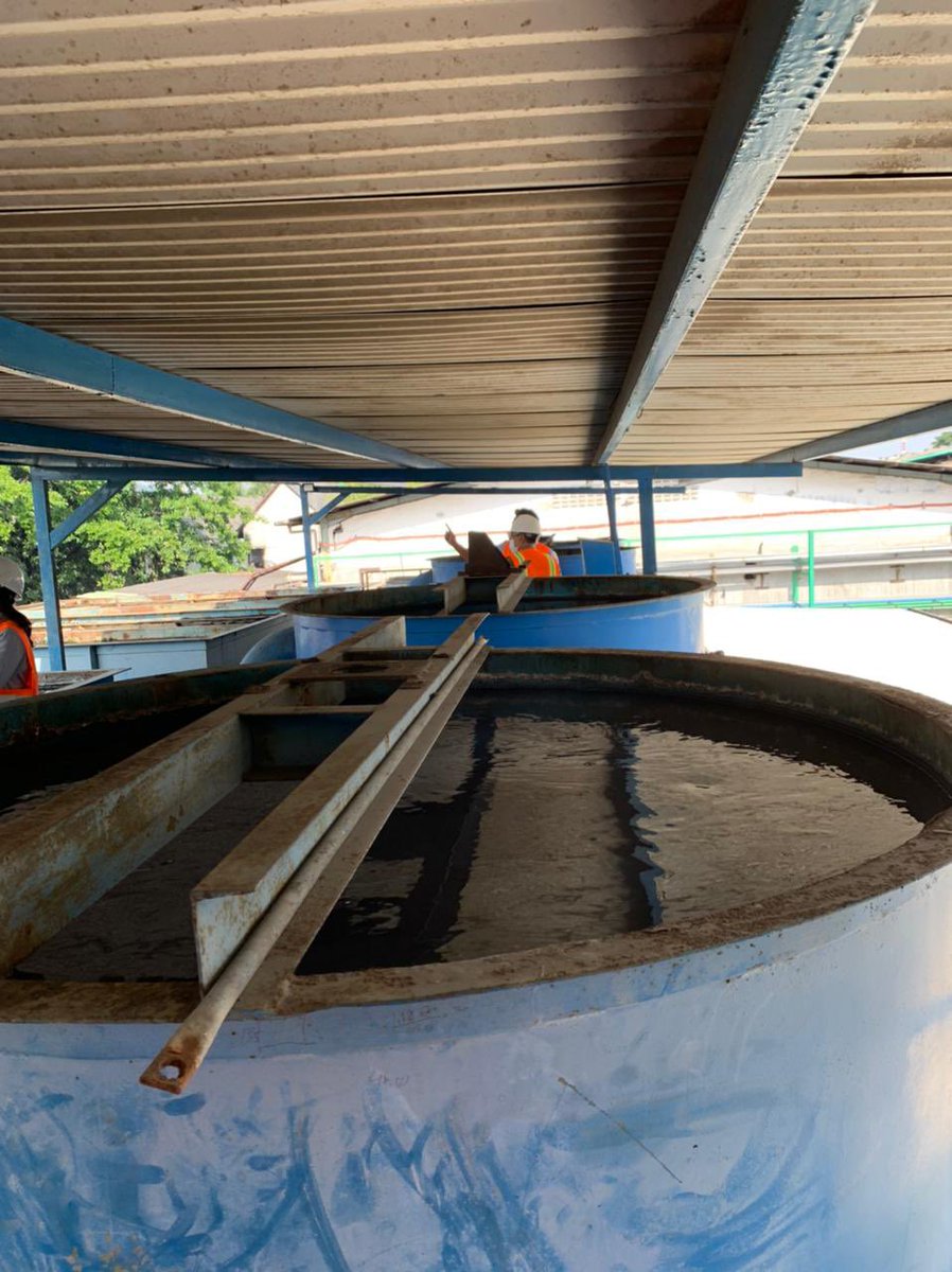 DubesDenmark's tweet photo. Di Hari Air Sedunia ini saya jg mengunjungi instalasi pengolahan air limbah (IPAL) baru di industri tekstil di Cimahi, dekat dgn sungai Citarum. Sungai yg bersih dimulai dari penanganan tepat di hulu utk mencegah limbah masuk ke sungai. 🇩🇰🇮🇩💧

@DKinIndonesia 
#WorldWaterDay2021 https://t.co/W1UL45DqMp
