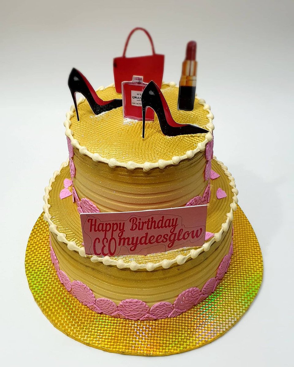 Beauty Personified @mixnbakecake
To order call 🔥08037276296
Whatsapp chat- 08187245687