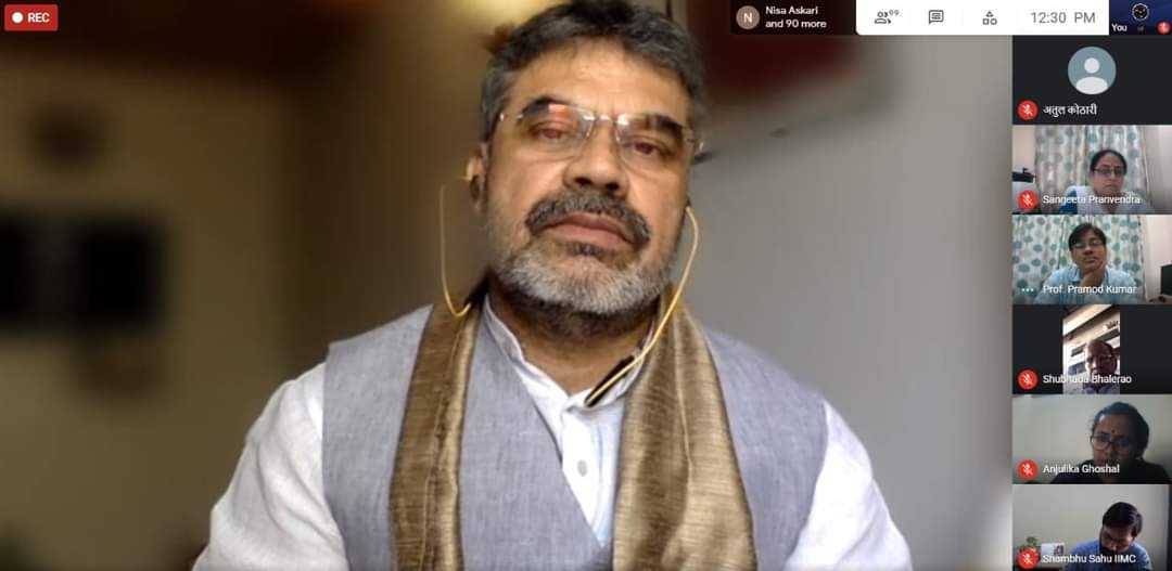 your_labyrinth's tweet photo. Media Education Institutions to join hands for better education, recommend Prof. Rajneesh Kumar Shukla @rksphilosophy, VC @VCOMGAHV during the session on implementation of #NEP in media studies. 
What a valuable recommendation!

@ProfSanjay_IIMC @YadavAnubhuti
#NEPmeetIIMC2021 https://t.co/I654XKp3Ey