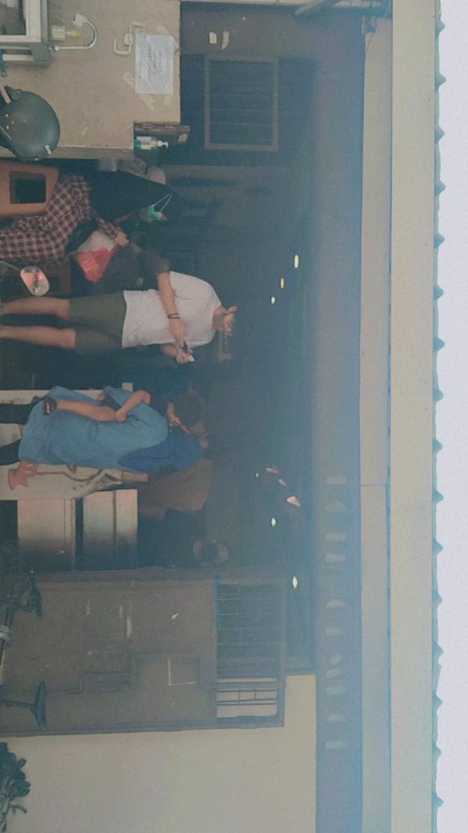 Mumpung ada yang fotoin pas beli roti #tb