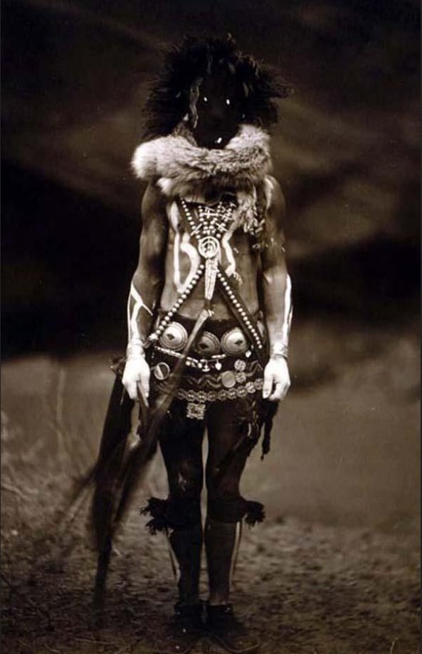 Navajo tribesman dressed as the god Nayenezganiby; photographed by Edward S. Curtis (1904) #photo #photos #photography #photographer #photographers #arts #nativeamerican #nativeamericans #america #southwestUSA #spirituality #spiritual #artist #artists #inspiration #motivation