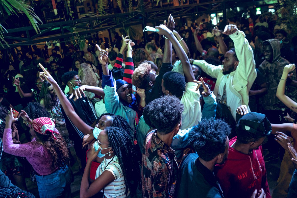 DeejayLizbon's tweet photo. Had a super lit π₯ weekend π..Thanks & shout out to all our @BoomboxKenya fans for finding time to come party with us at the @AlchemistBar254 ..This Friday we getting lit again,don't miss out!! #boomboxke
πΈ by @isoclicks https://t.co/A141pjtDWk