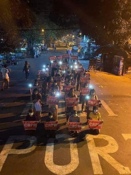 Calynn24's tweet photo. Today, the general public were done flying bubbles strike, traffic strike, aurora and crowd-less strike in Yangon. #We_need_democary #WhatIsHappeningInMyanmar https://t.co/eu5iFhk0oV