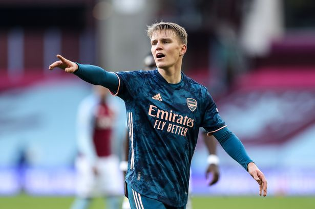 OfficialStatMan's tweet image. Martin Ødegaard has already played more minutes in the league for Arsenal (474) than he has in his entire Real Madrid career (264).