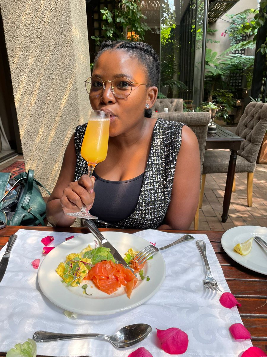 PamMagwaza's tweet photo. @TheResidenceRSA thank you to your wonderful staff at the Houghton hotel for making our stay a special one...and for making my birthday extra special 🤩🤩🤩 https://t.co/X1hhKfdplb