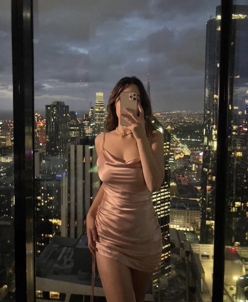 CapsulClothing's tweet photo. Date night outfit check😍 https://t.co/Gg3xd6Q1GD