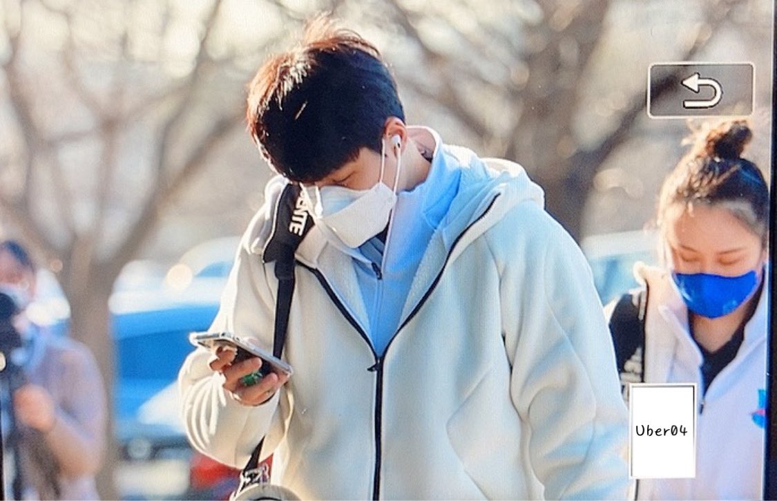 위버 tweet media