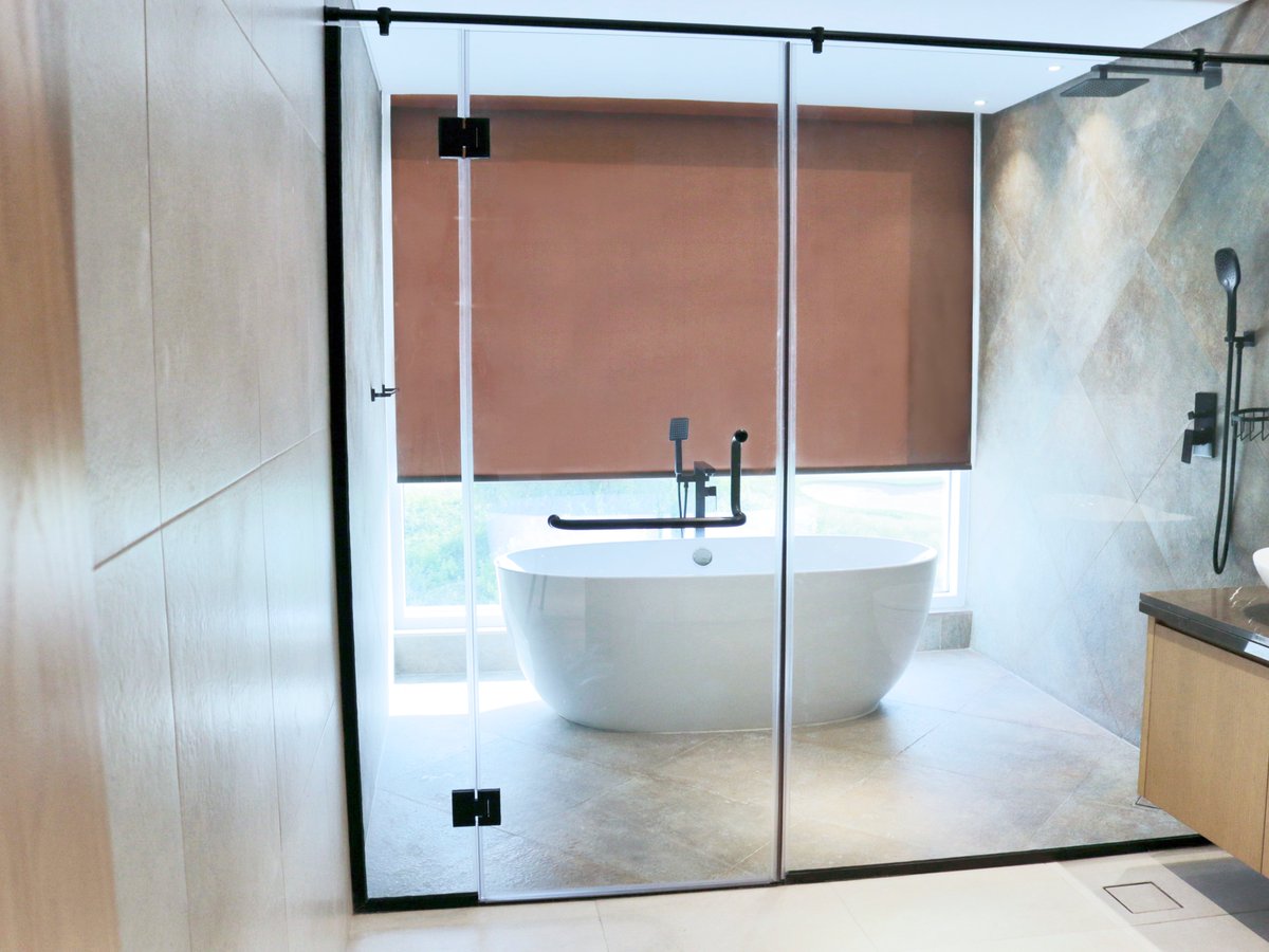dubaiblinds's tweet photo. Thanks so much to our customer for choosing our blinds for his beautiful Bathroom!
.
𝐁𝐨𝐨𝐤 𝐚 𝐅𝐑𝐄𝐄 𝐚𝐩𝐩𝐨𝐢𝐧𝐭𝐦𝐞𝐧𝐭 : https://t.co/arKJZhNRet
.
𝐎𝐑 𝐂𝐚𝐥𝐥 𝐅𝐑𝐄𝐄 800 3688759
.
#blinds #curtains #dubaiinterior #dubaiinteriors #dubaistyle #rollerblinds https://t.co/x0bZ4lIfZV