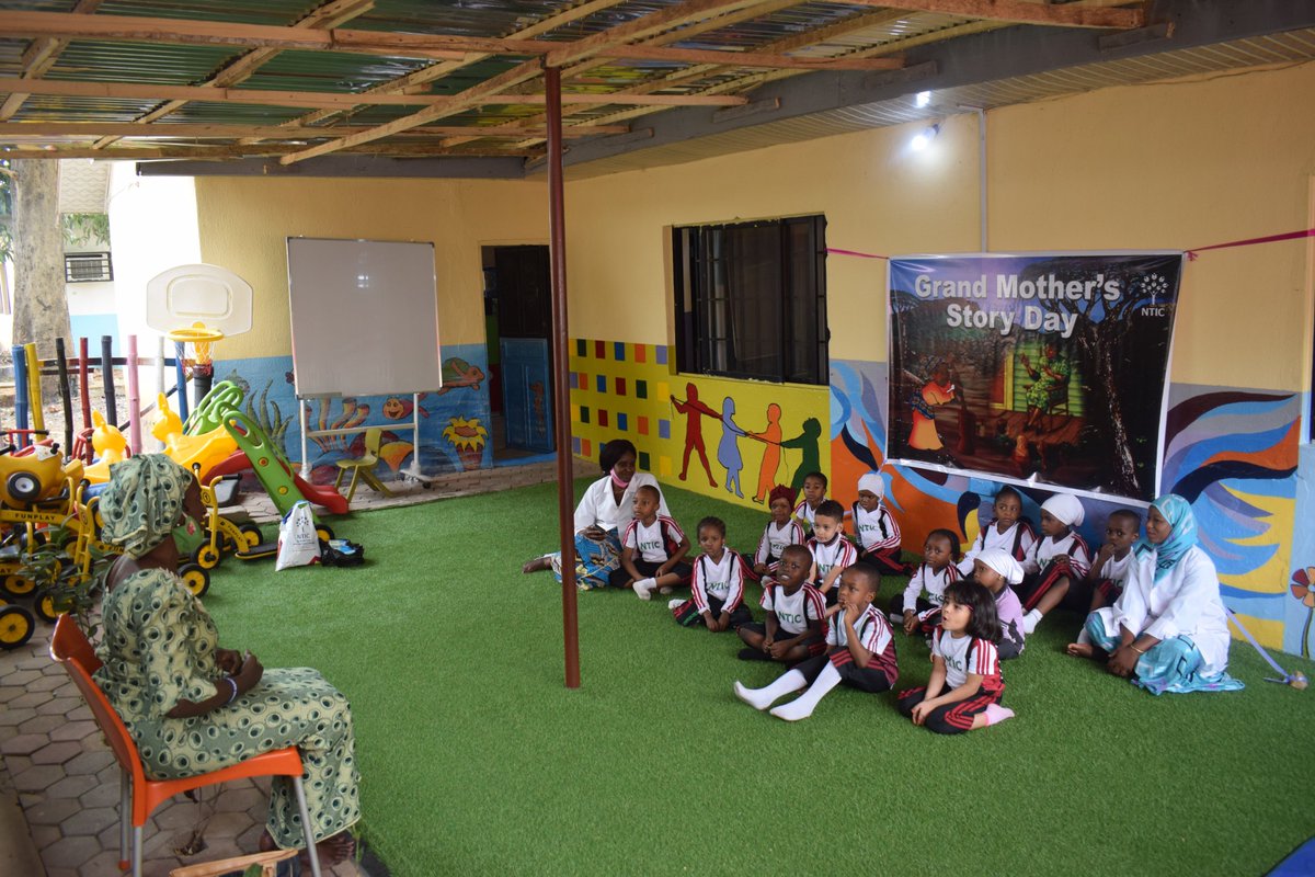 NticNur_Pry's tweet photo. NURSERY GRANDMOTHER STORY DAY (RECEPTION) https://t.co/IaFwD1EPYx