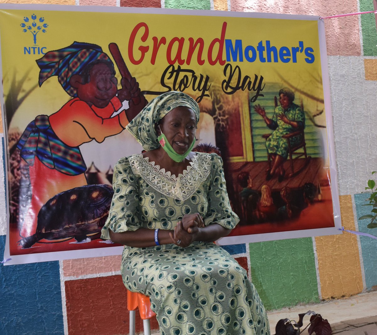 NticNur_Pry's tweet photo. NURSERY GRANDMOTHER STORY DAY (RECEPTION) https://t.co/IaFwD1EPYx