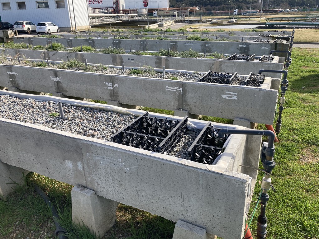 ceabcsic's tweet photo. ¿Sabes qué es el #UrbanRiverLab?
Es un laboratorio al aire libre que nace de la necesidad de entender los múltiples efectos de la actividad humana sobre nuestros #ríos.
El objetivo es desarrollar herramientas y estrategias para mejorar la #calidad y la #gestión de los ríos. https://t.co/zBsNZmfI8y