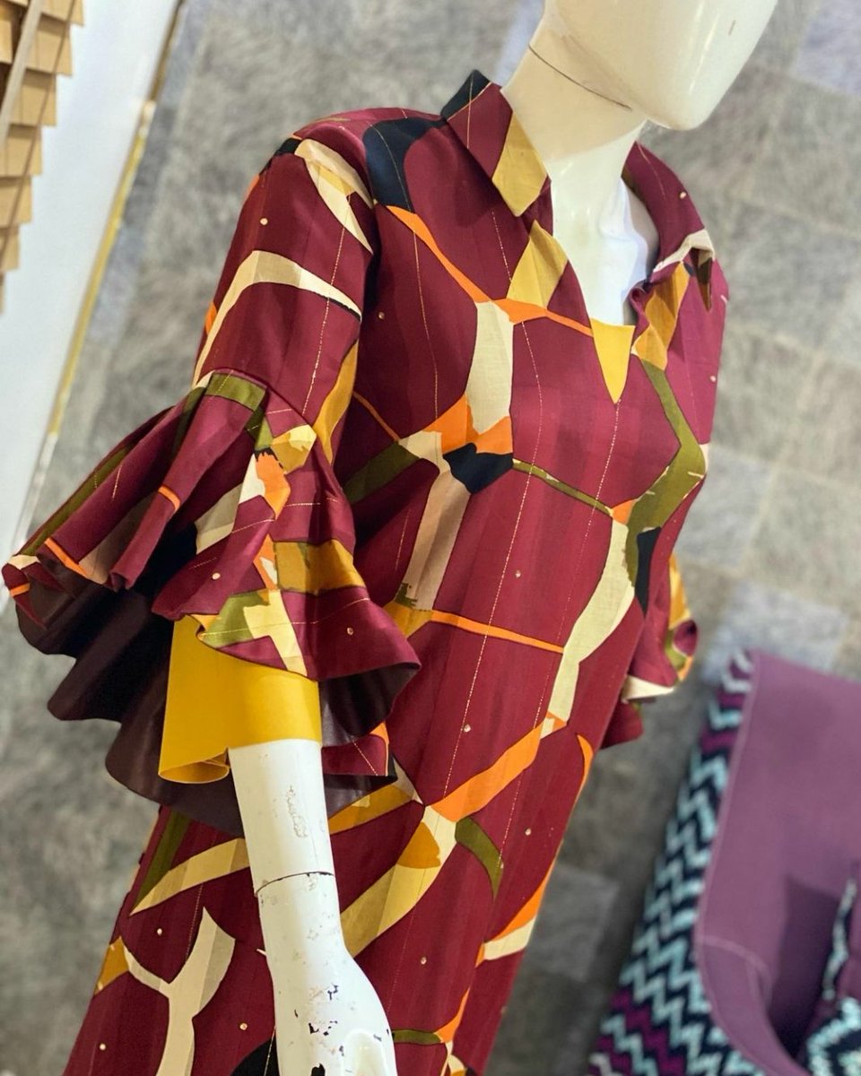 WaliskisT's tweet photo. For Inspiration:

Something light and breezy to keep you cool in this heat. 

#summerDress
#MadeToMeasure
#Fashion
#WaliskisTailoring
#Kaduna https://t.co/bACytKC4aV