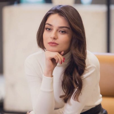 U3L1_'s tweet photo. شيخه وب الفعايل ماحدن قدها
ان مدحتك ف انا ماجبت شي جديد

بنت شيخ رفيع المستوى جدها
كل من حولها يمشوو على ماتريد

@w5jj_a https://t.co/K7bk4iUOTH