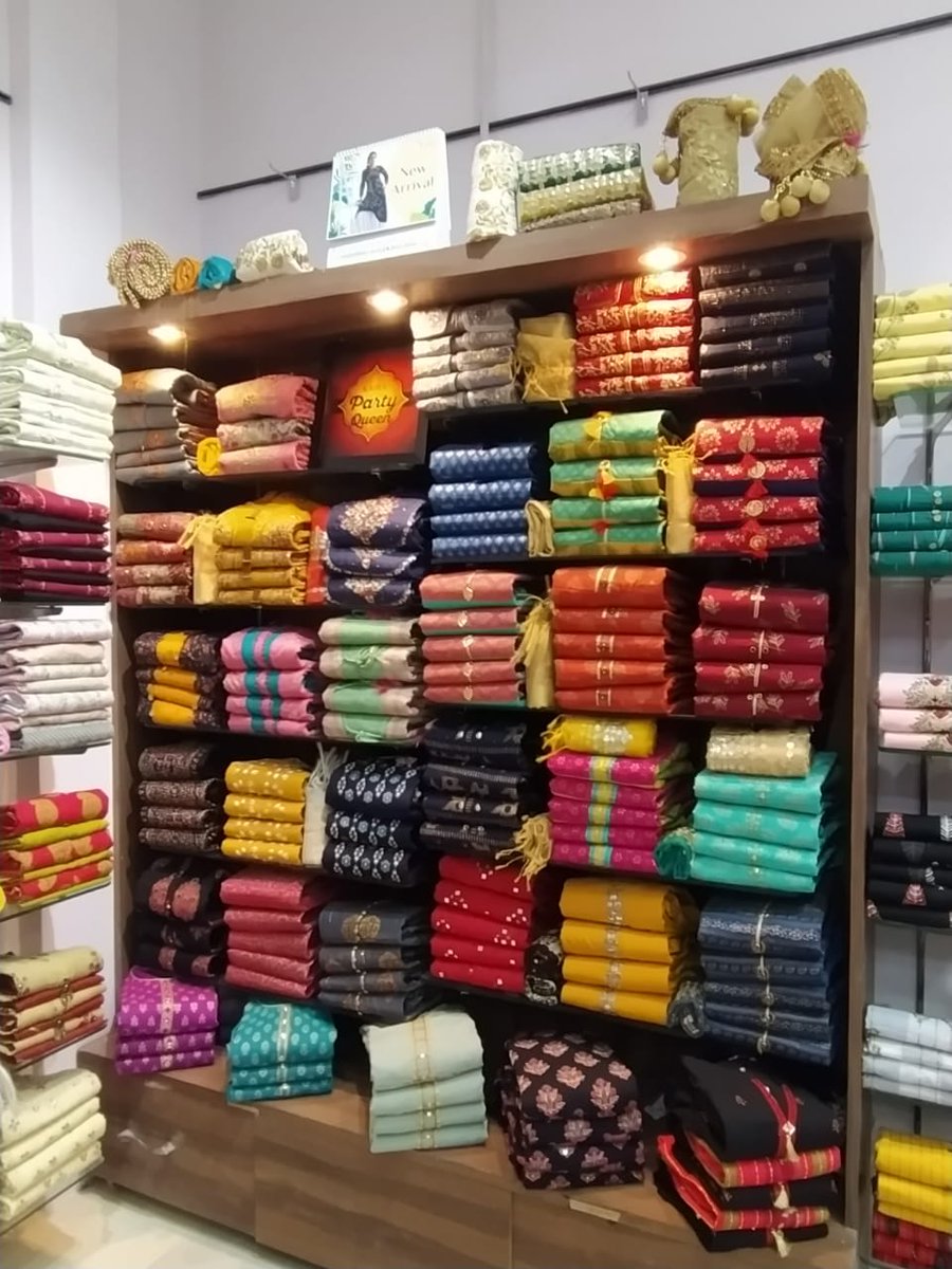 Kaira_India's tweet photo. Introducing the exciting collection of Kaira now in Chintal! Styles for all your moods and colours for all seasons. Shop now at Kaira!

#NewStore #StoreLaunch #StoreAlert #Trends #NowOpen #Shopping #Fun #Clothes #Dresses #Party #Chintal #KairaIndia #Kaira #BeThatGirlToday #india https://t.co/TgCALeCXeL