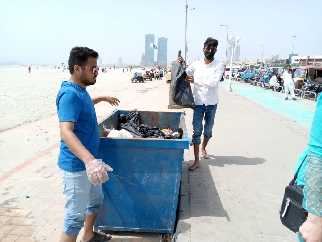 grathore095's tweet photo. Social Action Plan . #let's cleanthebeach 
at clifton
 beach karachi.
@BritishCouncil
 
@BritishCouncils
 
@ITA
 
@idara
-e-taleem-o-aagahi pakistan #ITA #britishcouncilpakistan #climatechange https://t.co/ogqWnsJ6Eg