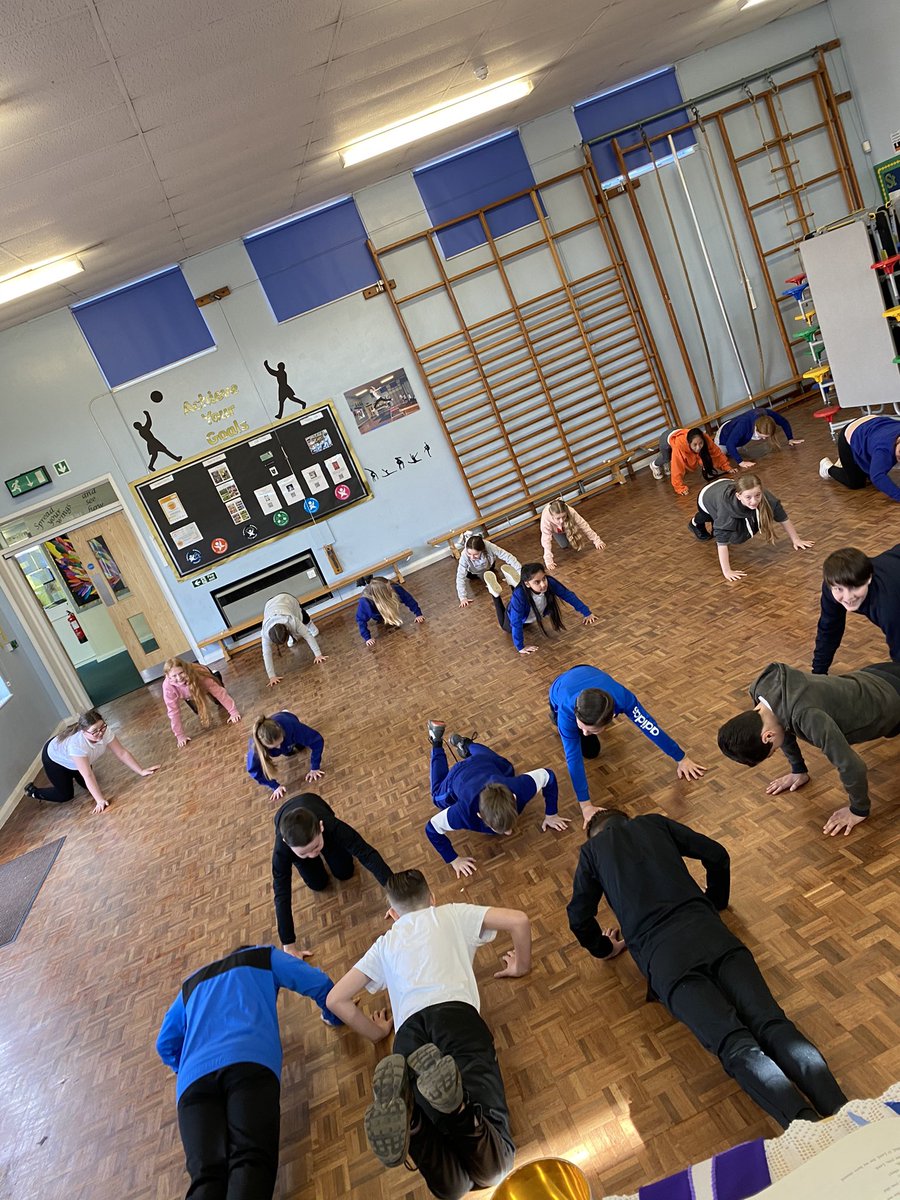 stgerardsrc's tweet photo. 20 year 6 children took on their first challenge of the week this morning! We’re going to try again this afternoon to see if we can improve on our scores! @MiddlesbroSGO @TeesValleySport #beyourbest #teesvallelyschoolgames #yourschoolgames #personalchallenge #getteesvalleyactive https://t.co/Er7L7t1eAq