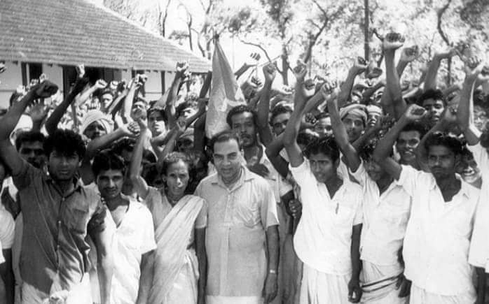 pinarayivijayan's tweet photo. Today we remember AKG, the commander of the poor. He led struggles of peasants-workers around the country and showed how even the legislature can be used as a tool to carry them forward. Today when our democracy is under attack, his memory is a source of inspiration and courage. https://t.co/YmdLrpsIoz