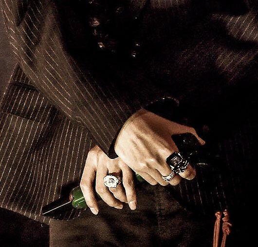 taehyung pretty hands (@kthprettyhands) on Twitter photo 