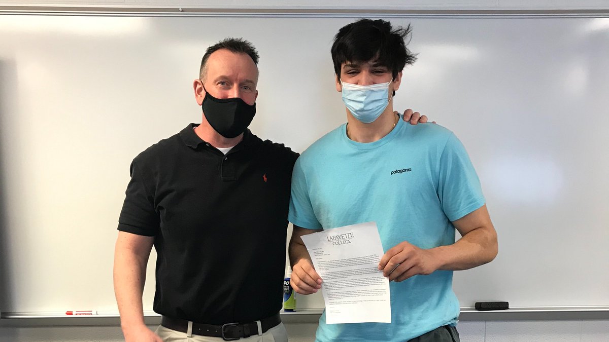 StarkVilleLearn's tweet photo. Congrats to John Blazakis, aka J-Blaze, on his acceptance and decision to continue his education at Lafayette College.  @LafCol #GoULongHorns #ReppingAPCompSci https://t.co/Ss2Mm5Ke9s