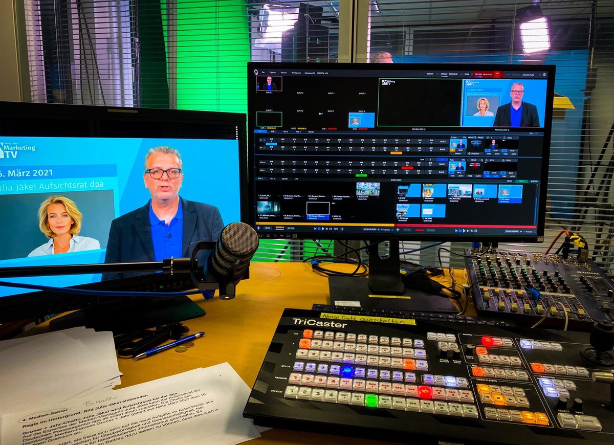 dmv_tweets's tweet photo. Heute startet um 18:30 Uhr: https://t.co/4qYsQq3Osv
Von montags bis freitags präsentiert https://t.co/qpLSEws7B6 um Punkt 18.30 Uhr alle wichtigen News des Tages kompakt aufbereitet. #Marketing #News #TV #DMV https://t.co/6Na8RtK1dY