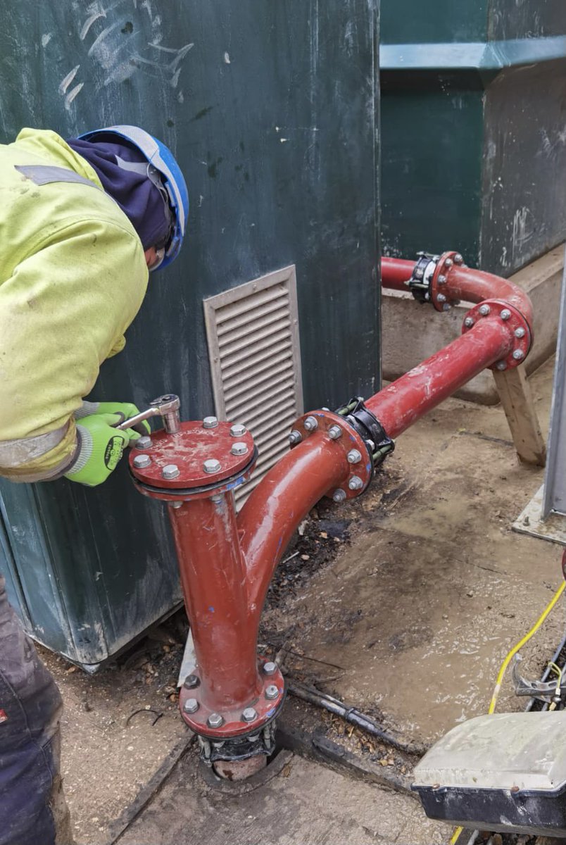 Terraflow_'s tweet image. Working on-site at one of our water clients, #teamTerraflow did a stellar job installing this DN100 ductile iron sludge pipe. Well done team 👍🏻

#Terraflow #keepingthenetworkflowing 💦 #utilities