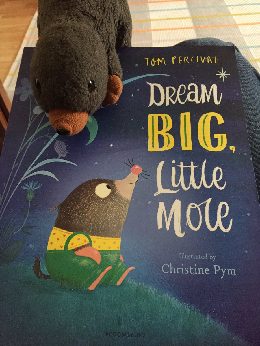 MoleyFrankland's tweet photo. Yay, Hudad got us a new bed time story book #goodtoread https://t.co/xwi70CwKFI