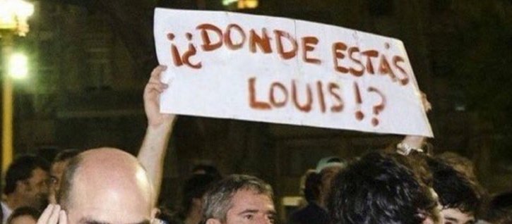 i91LONELY's tweet photo. Te voy a denunciar por abandono de persona 

LOUIS POST A SELFIE https://t.co/vz7ddGrcsa
